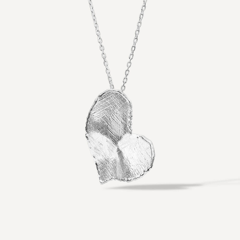 Sterling Silver Heart Shaped Hammered & Brushed Finish Pendant image number 1